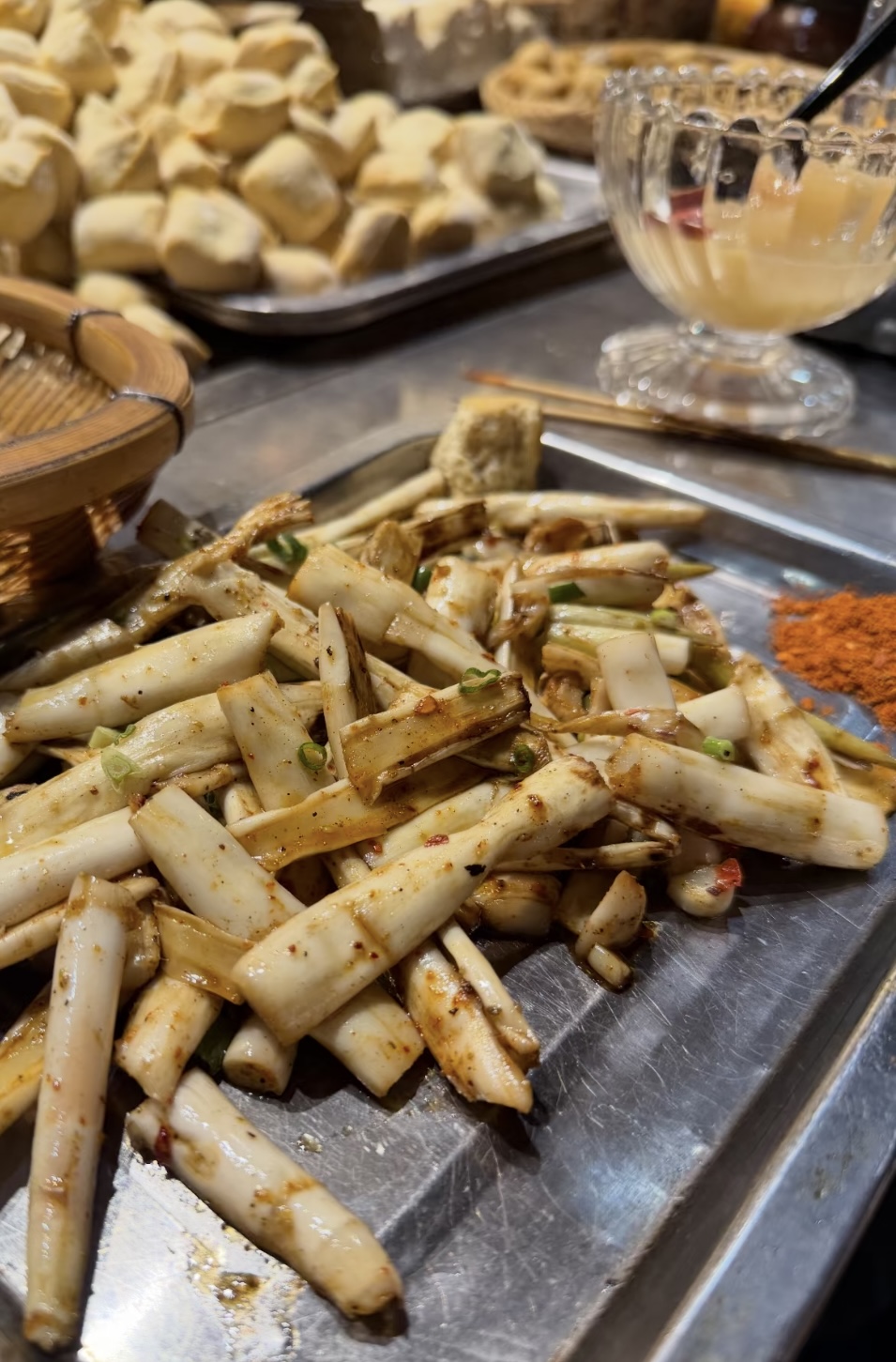 购物美食中心效果图(待替换)